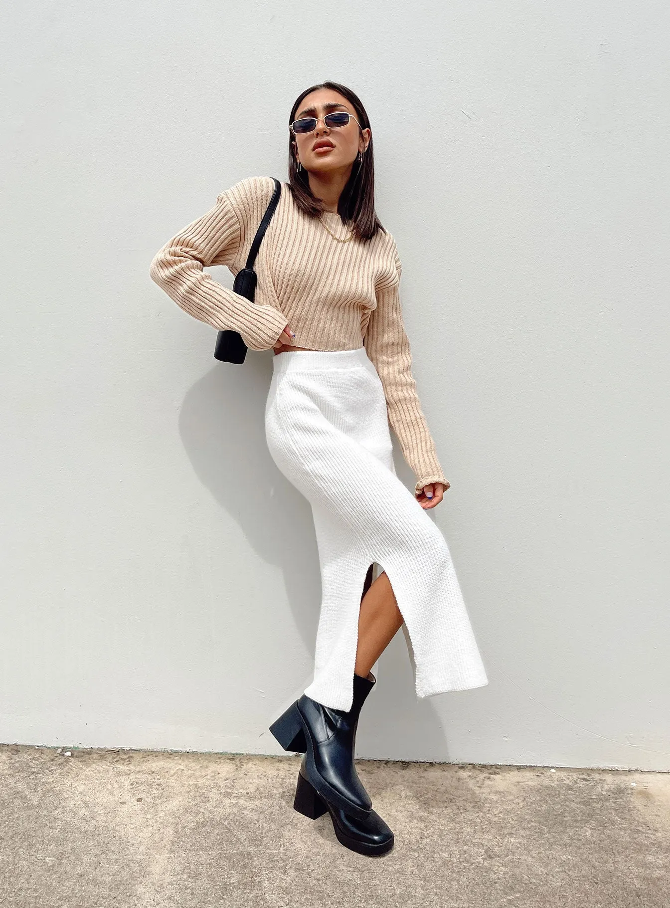 Alivia Cropped Sweater Beige