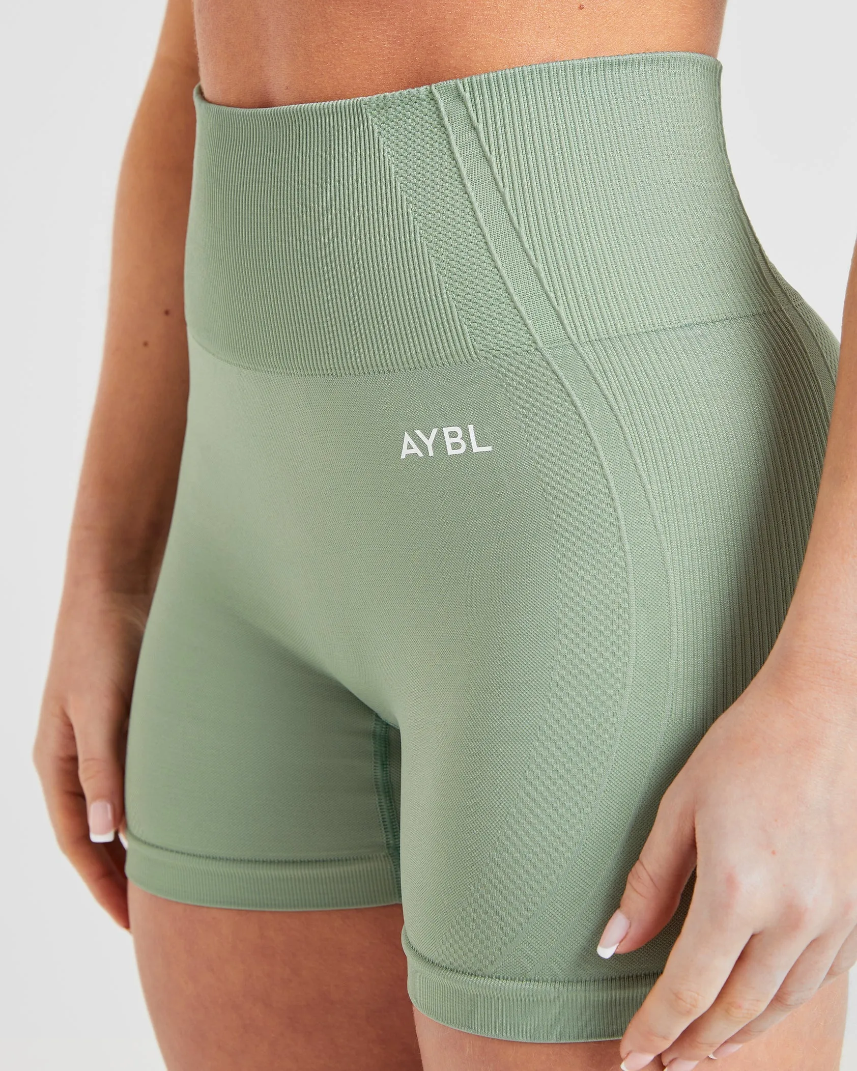 Balance V3 Seamless Shorts - Grove Green