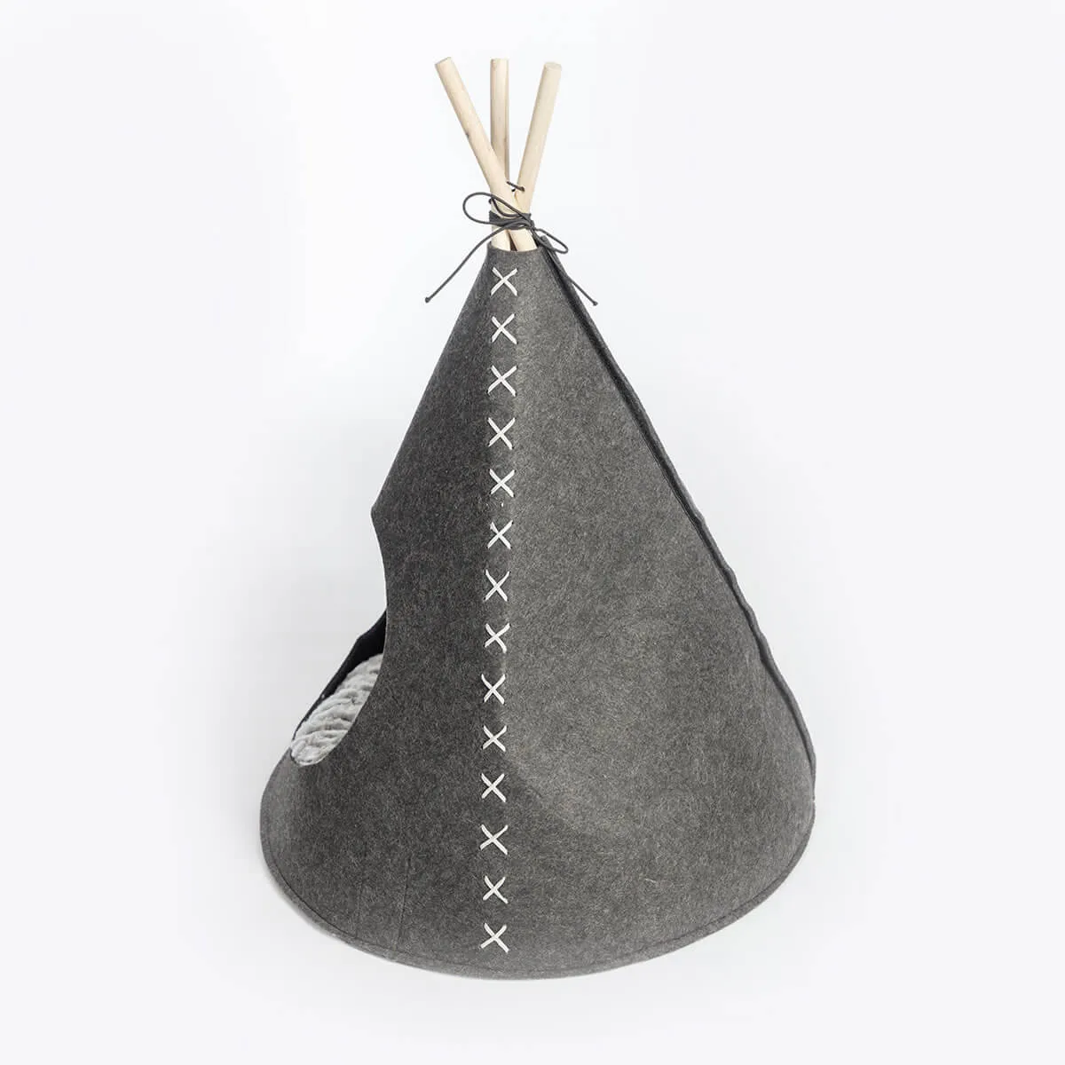 Danish Design Teepee Igloo Pet Bed