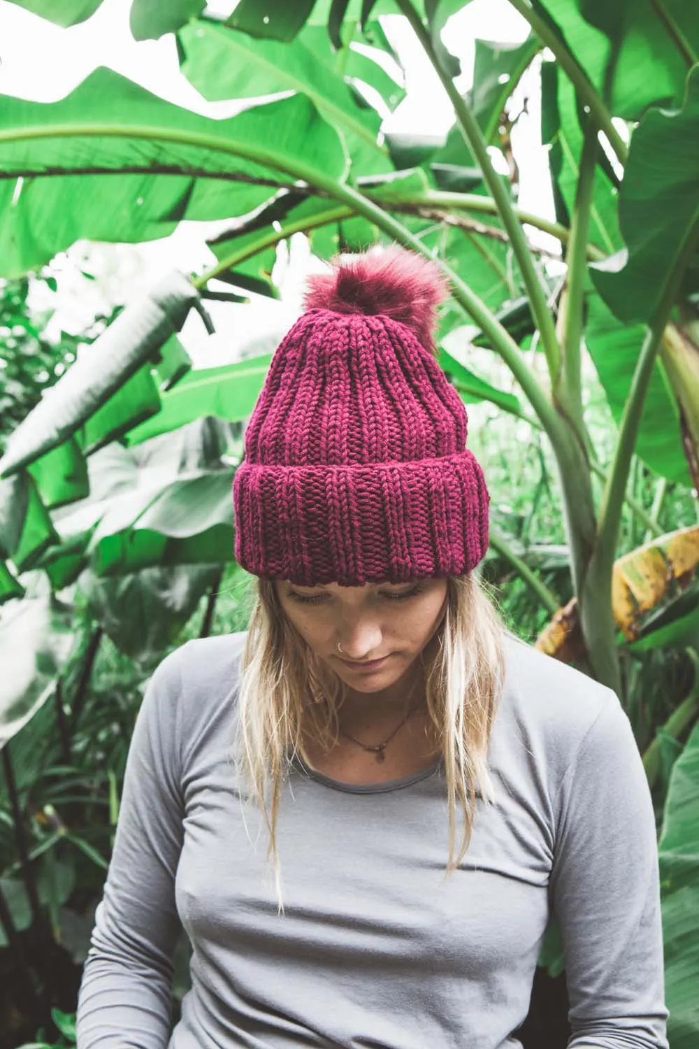 FREE Beanie knitting pattern download 1021 - Ribbed Abbraccio