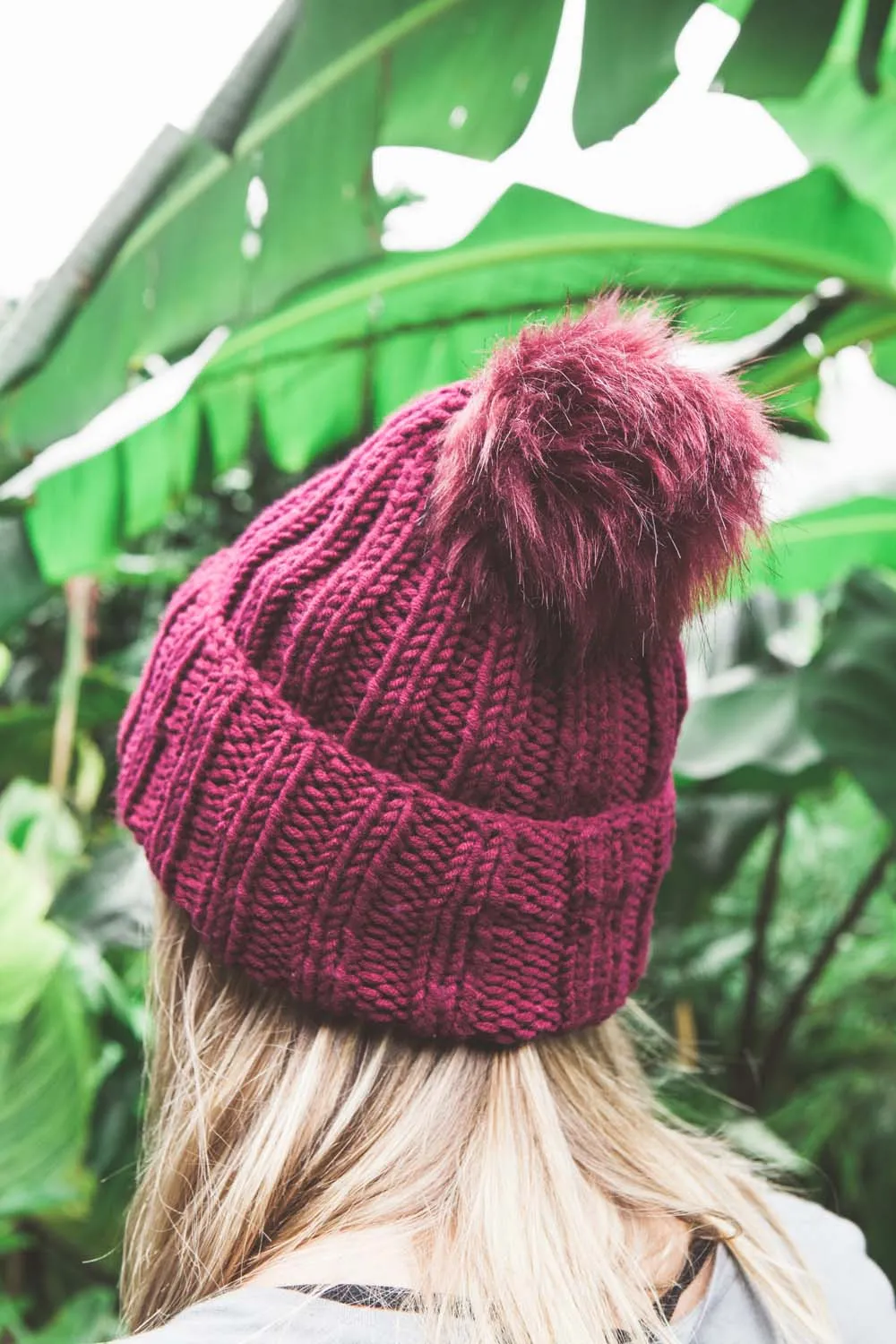 FREE Beanie knitting pattern download 1021 - Ribbed Abbraccio