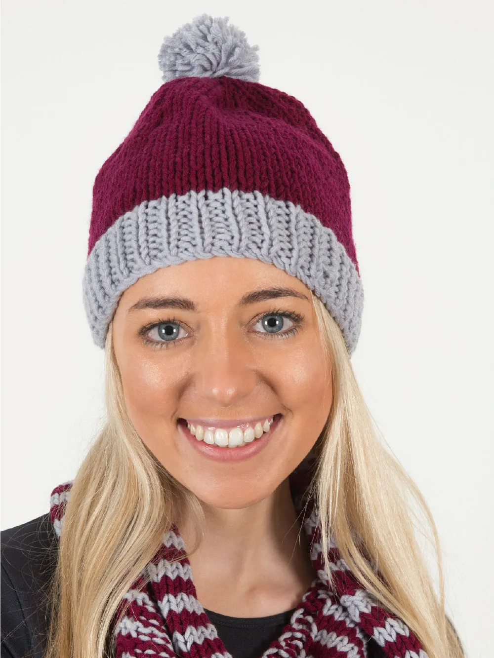 FREE Knitting Pattern Download - Abbraccio Beanie and Cowl