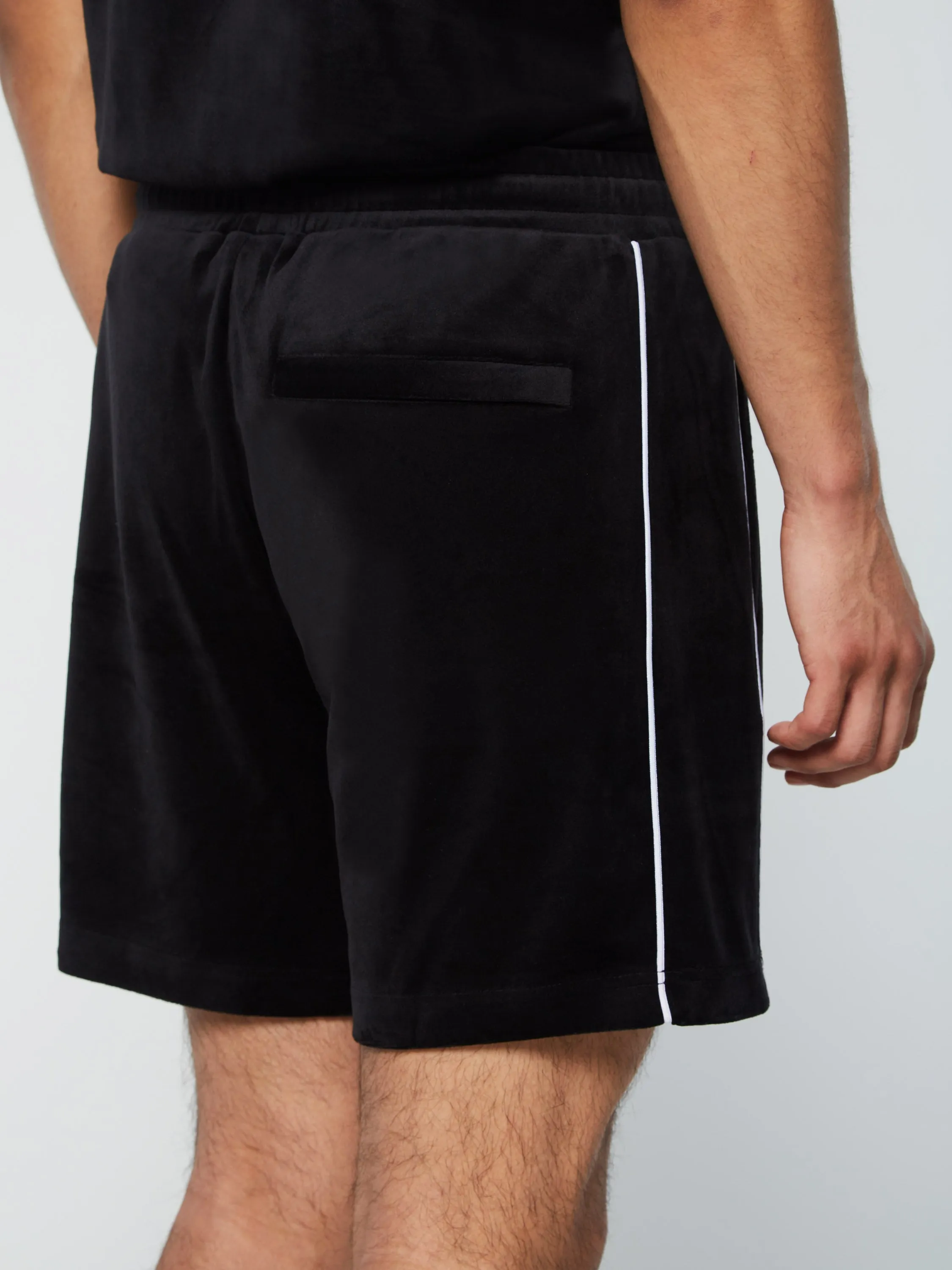 Lioni Velour Short Archivio- Black Beauty