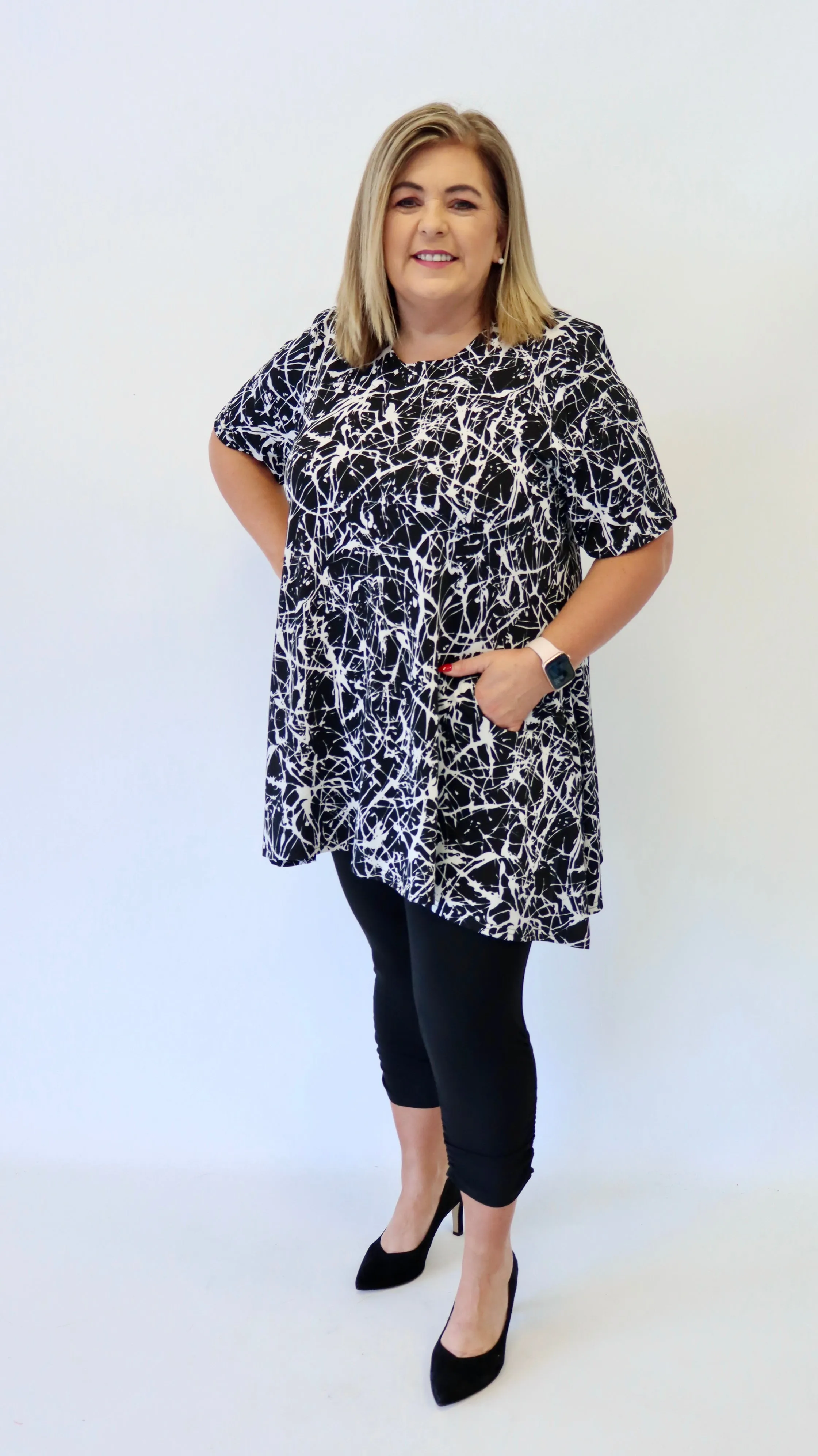 Magna Two Pocket Splash Tunic