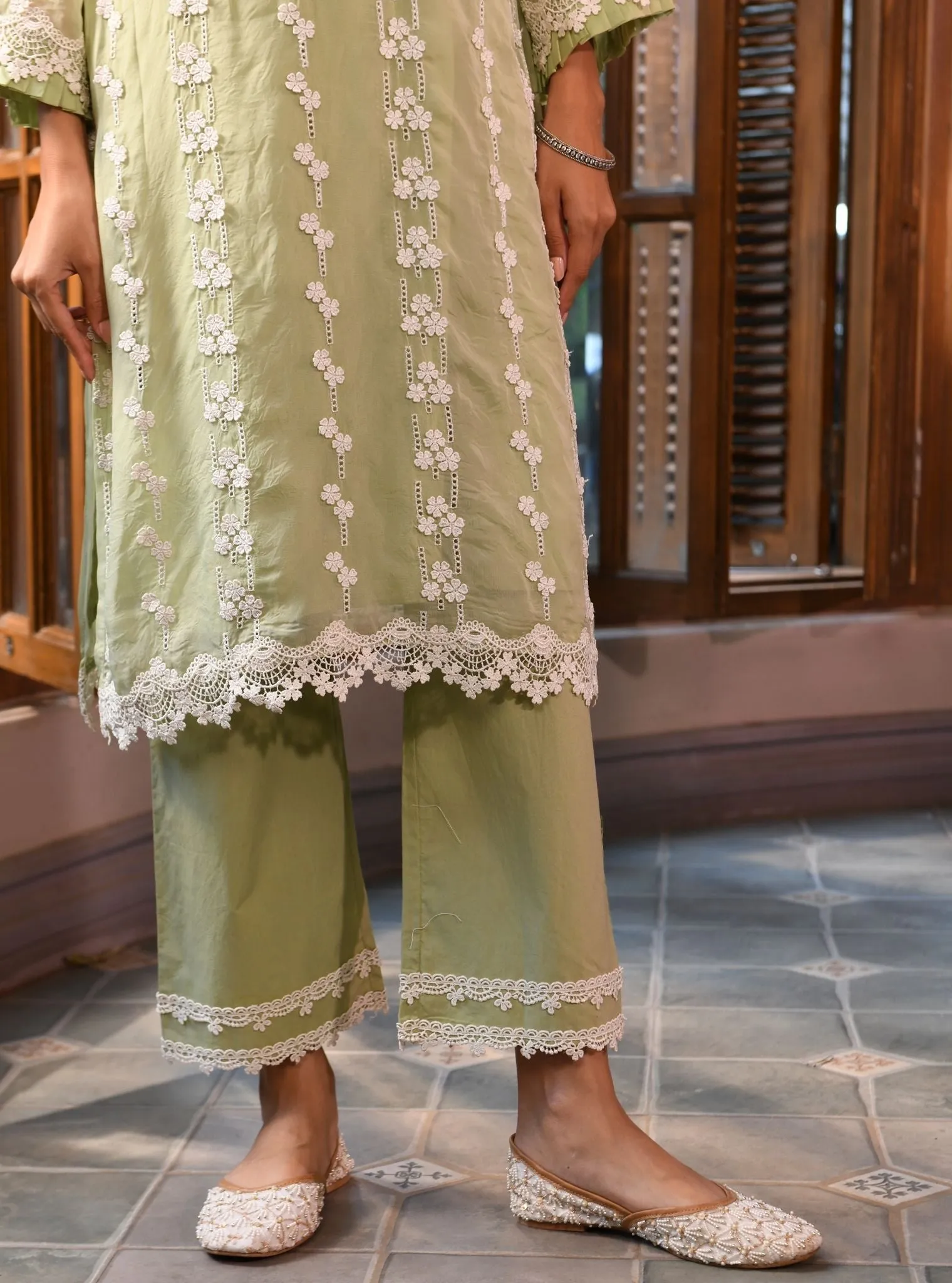 Mulmul Organza Azita Green Kurta With Mulmul Cotton Azita Green Pant