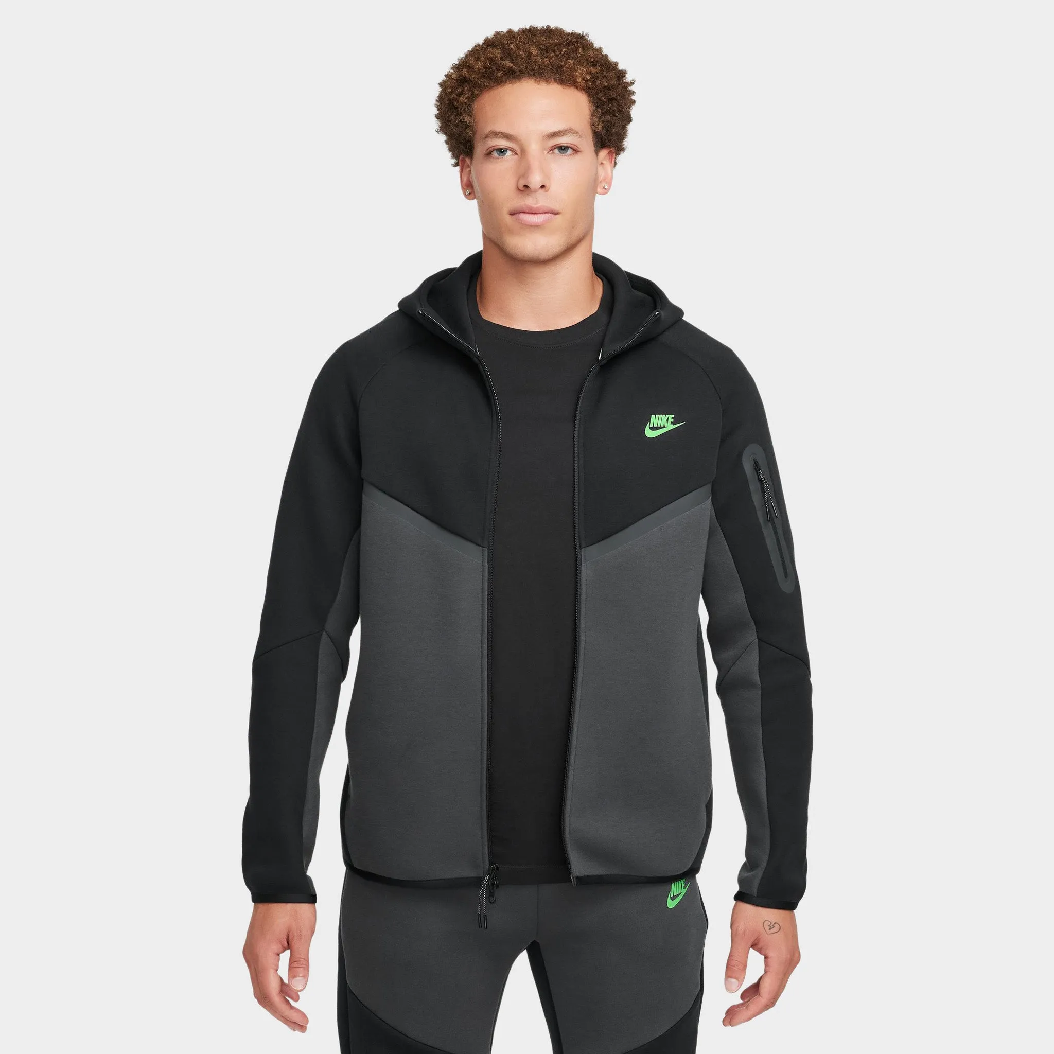 Nike Tech Fleece Full-Zip Windrunner Hoodie Black / Anthracite / Green Strike