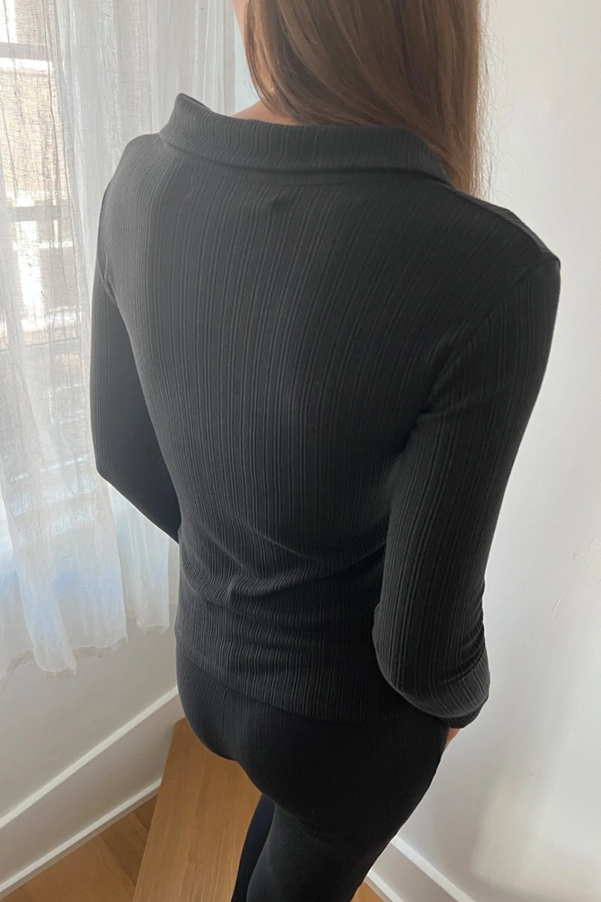 RIBBED RUCHED FRONT TOP