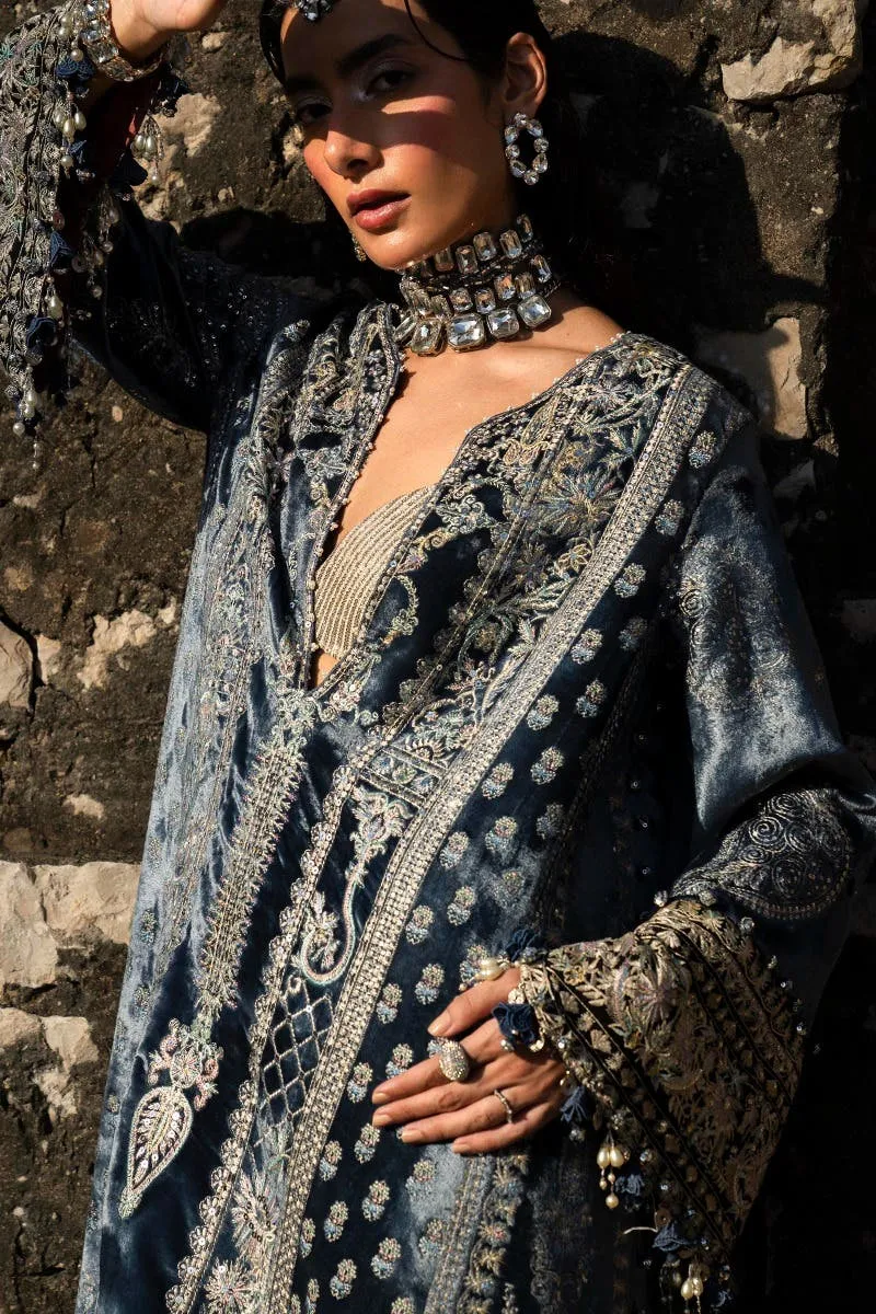 Sana Safinaz Luxury Winter Collection · Luxe Velvet – V231-005-CP