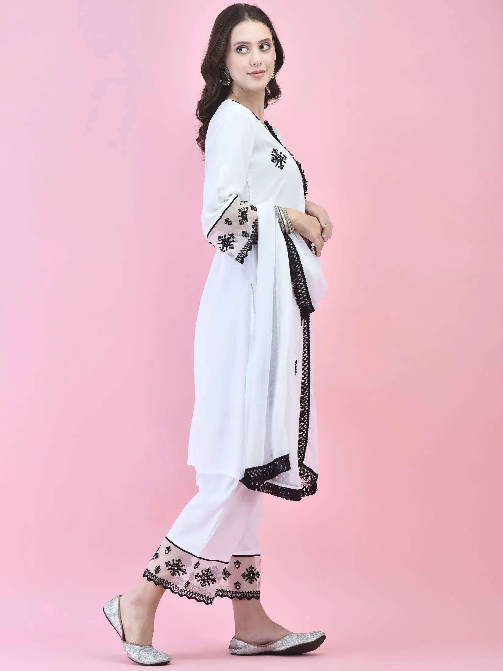 Women Rayon White Kurta Comfort Pant Dupatta